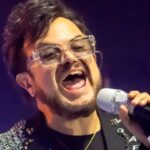 Aleks Syntek explota tras acusaciones de “brote psicótico” en su show del Grito de Independencia: “La luz ya viene”El cantante se volvió viral por su errático comportamiento durante su concierto en la alcaldía Benito Juárez