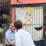 Pato Zambrano recorre colonia Portales y mantiene acercamiento con vecinos de Nuevo León